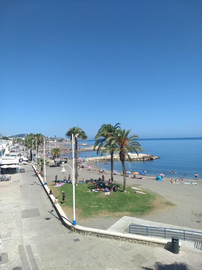 Apartments-Oilan11 - Estudios En Primera Linea De Playa Pedregalejo マラガ エクステリア 写真